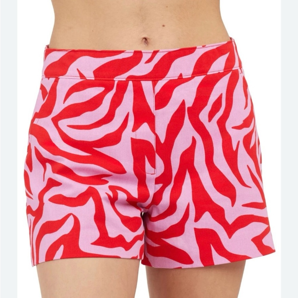 Spanx On-The-Go stretch twill shorts W size M ❤️💜